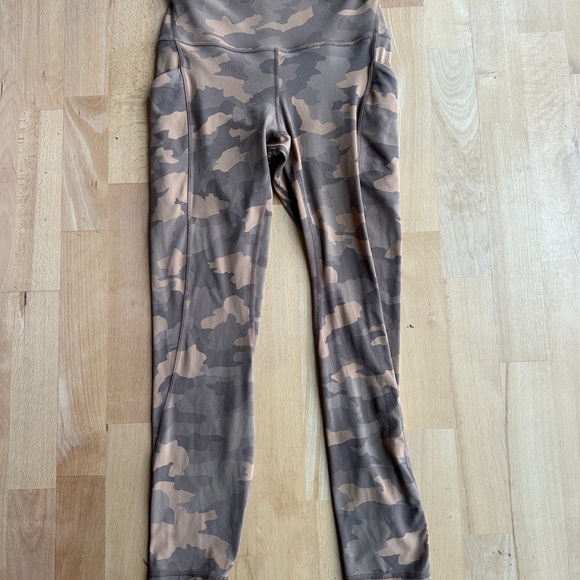 Lululemon | Align | Size 6 | Beige Camo | 25 inch length - Picture 1 of 3